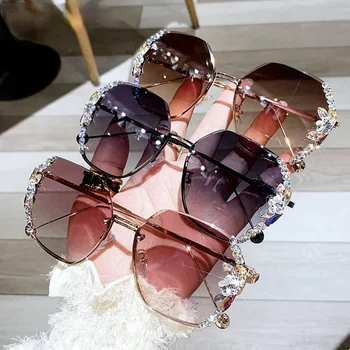 Luksusa Rhinestone Bling Saulesbrilles Sieviešu Modes Desinger Personības Saules Brilles Vintage Toņos Slīpums Lēcu